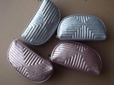 【工厂提供:尼龙/PVC 电脑绣花 化妆包 零钱包 工具包 手机包】价格,厂家,图片,化妆包、化妆箱,广州市高韵箱包皮具-