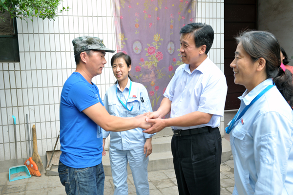 河北新闻网：PA视讯·(中国区)真人官方网站制药党委开展“七一”走访慰问党员活动