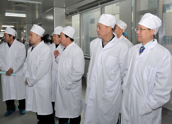 驻石全国、省人大代表一行到PA视讯参观考察