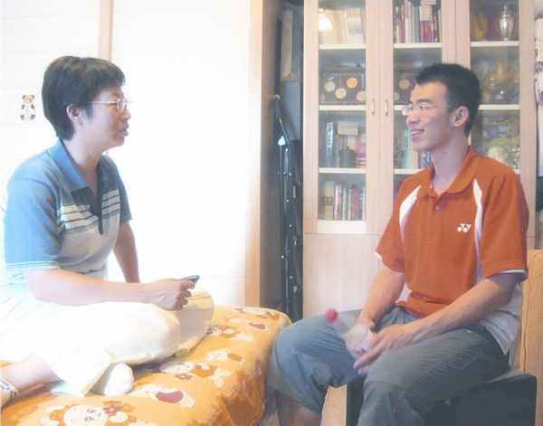 母爱创造的奇迹——PA视讯职工赵红和儿子的故事